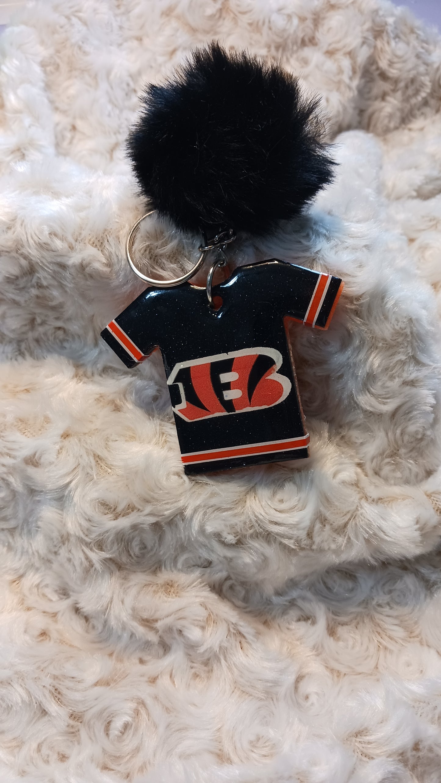 T- Shirt Shaped Team Keychain - Bengals